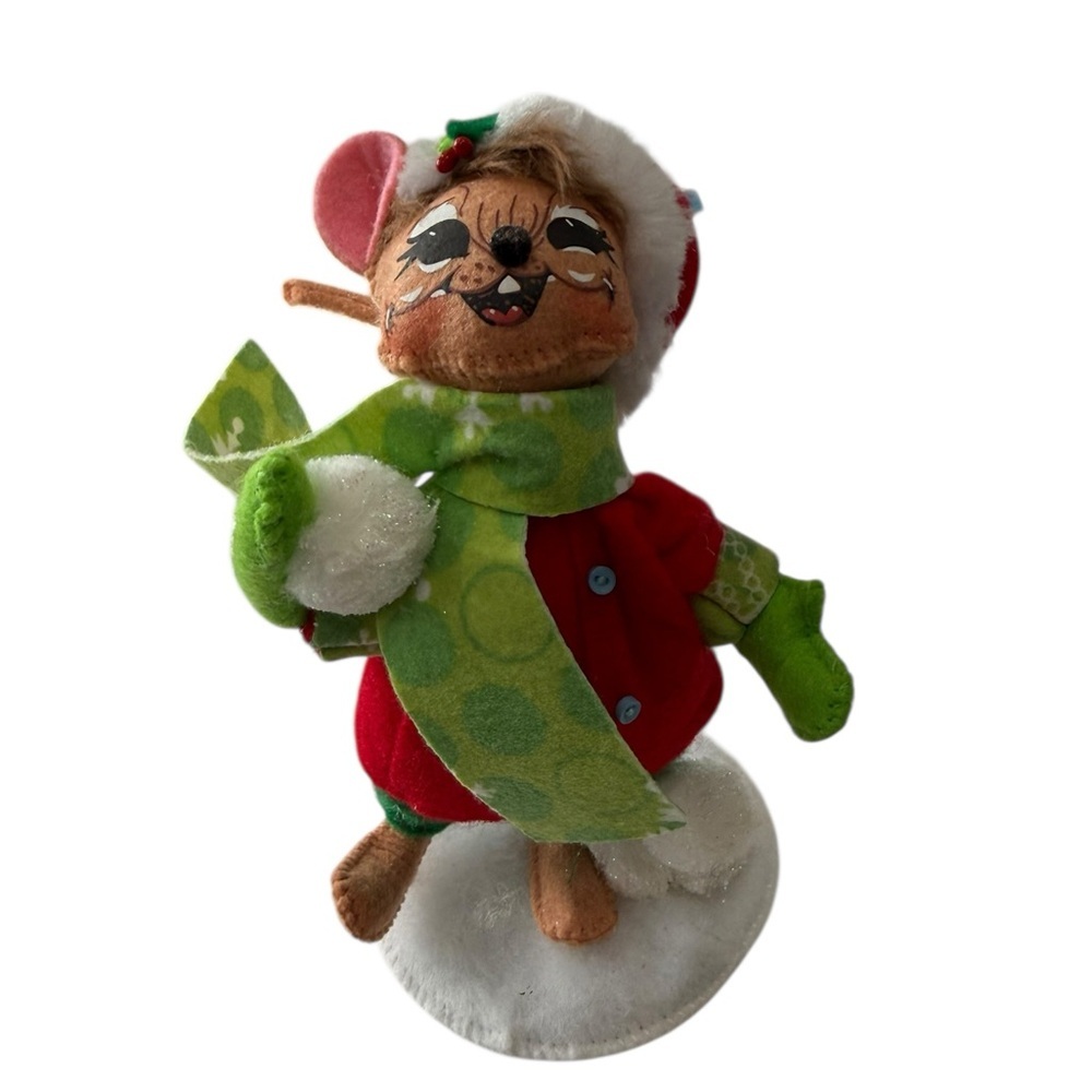 Annalee Christmas Mouse 6 in. Snowflake Fun Snowballs Winter Santa Hat